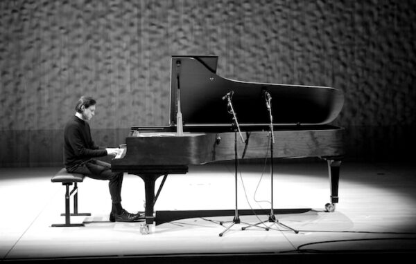 Blackbird-Music_Lorenz-Kellhuber_Solo